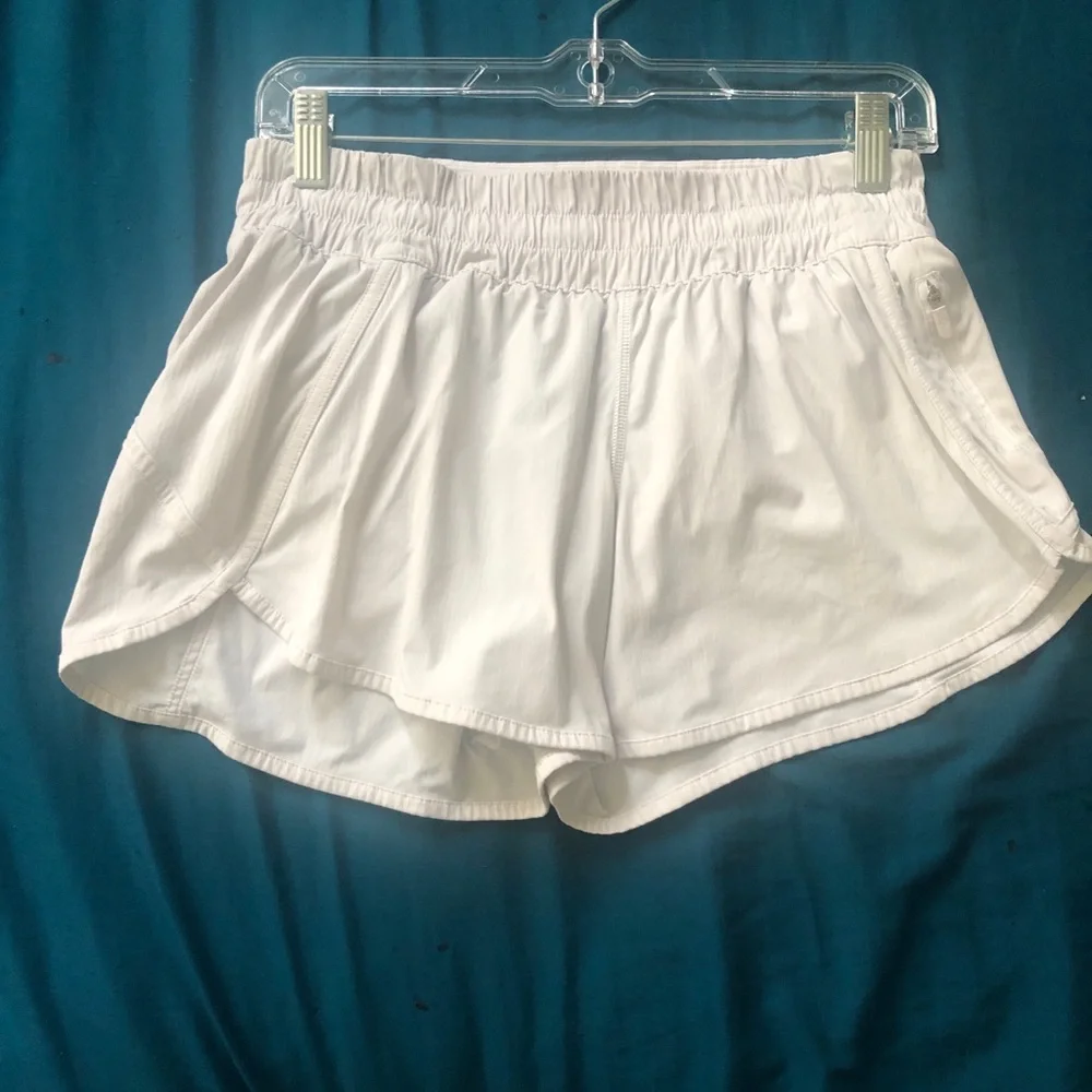 lululemon athletica White Women's Athletic Running Shorts Size 8